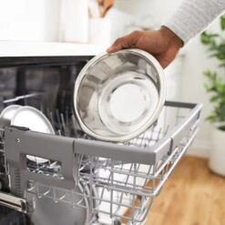 Frisco Triangle Iron Non-Skid Elevated Dog & Cat Bowl -Ultimate Pet Shop 257155 PT6. AC SS1800 V1615939314