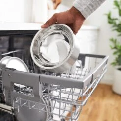 Frisco Insulated Non-Skid Flair Stainless Steel Dog & Cat Bowl -Ultimate Pet Shop 261753 PT6. AC SS1800 V1623937476