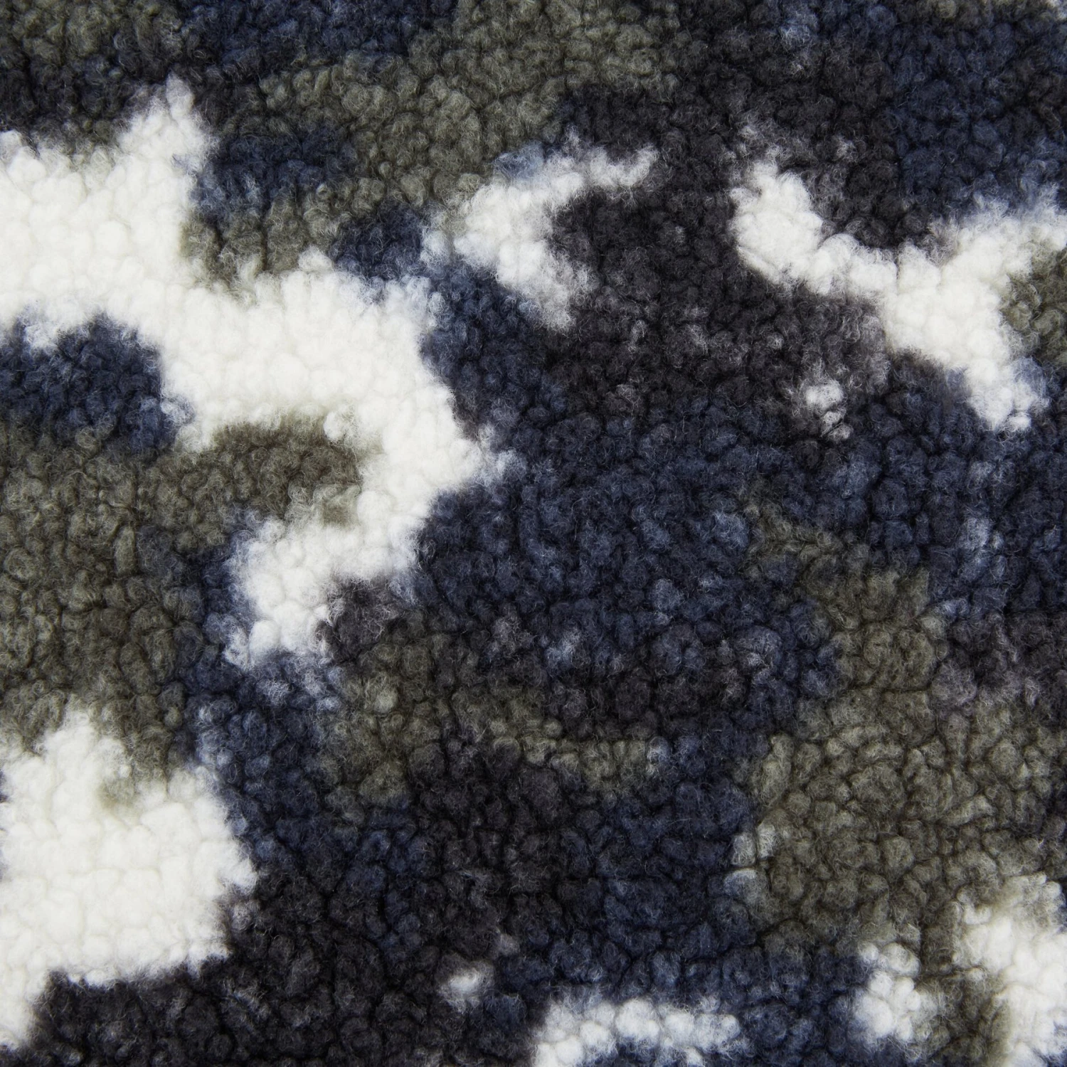 Frisco Sherpa Cube Pillow Cat & Dog Bed, Camo 3 Frisco Sherpa Cube Pillow Cat & Dog Bed, Camo - Image 3